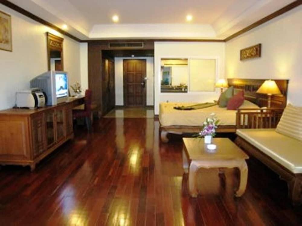 Avalon Beach Resort Pattaya Exteriér fotografie